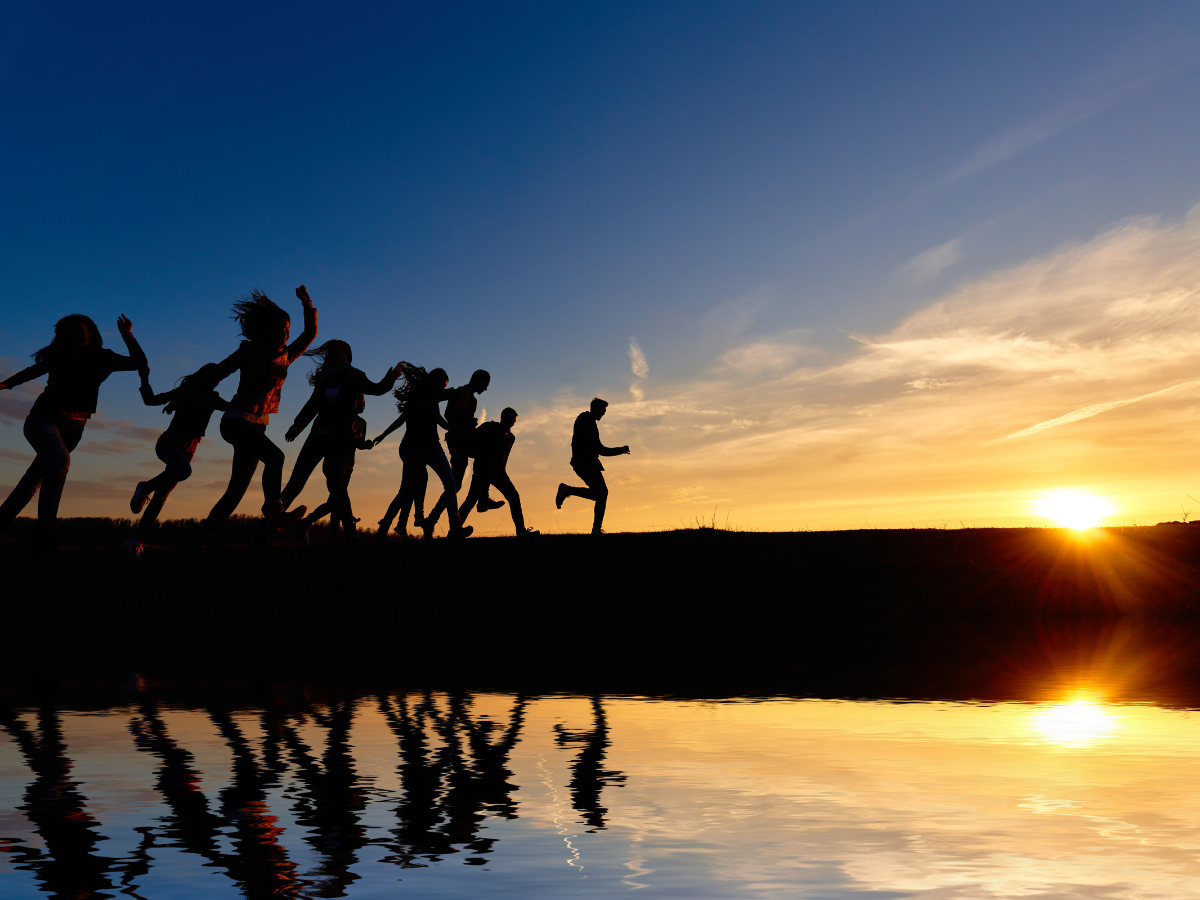 Farewell on the open road: Adventure-inspired celebrations after direct cremation